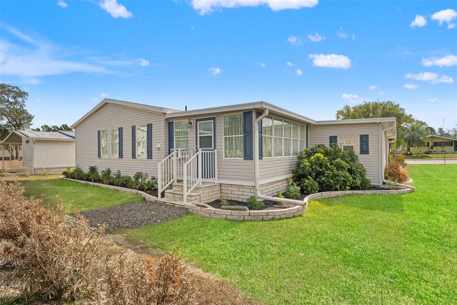 Image 43 of 55 For 15922 Brookridge Boulevard