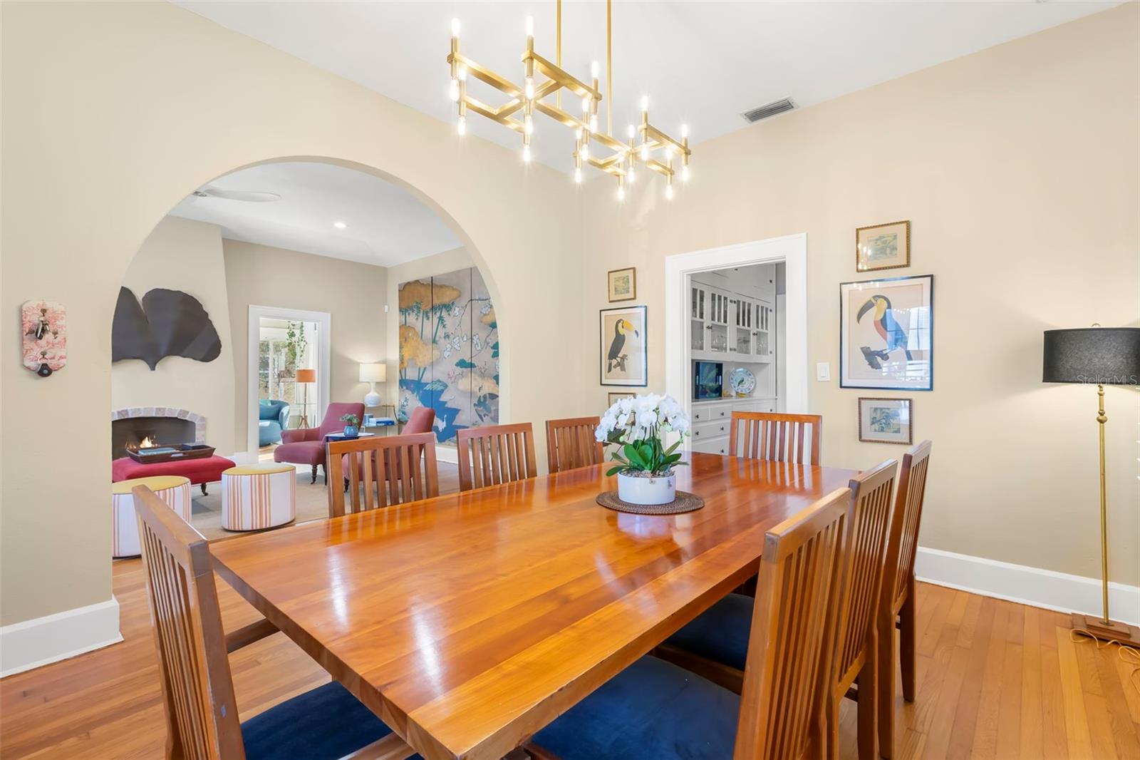 Image 14 of 73 For 426 20th Avenue Ne