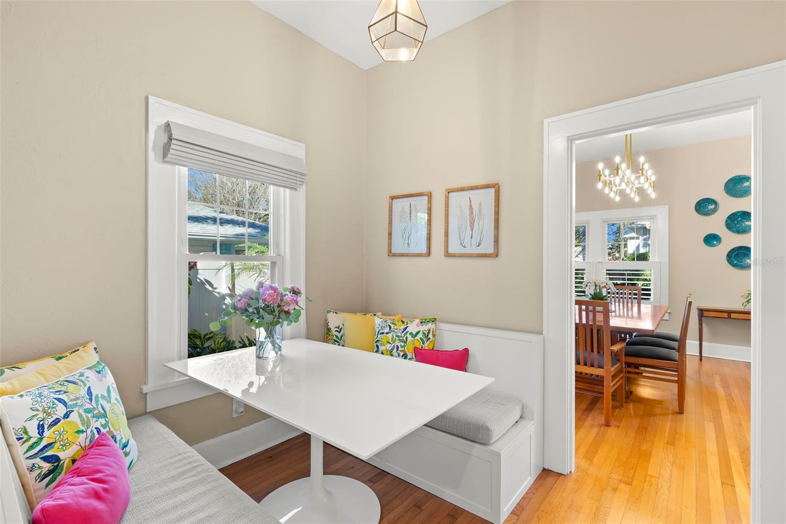 Image 16 of 73 For 426 20th Avenue Ne