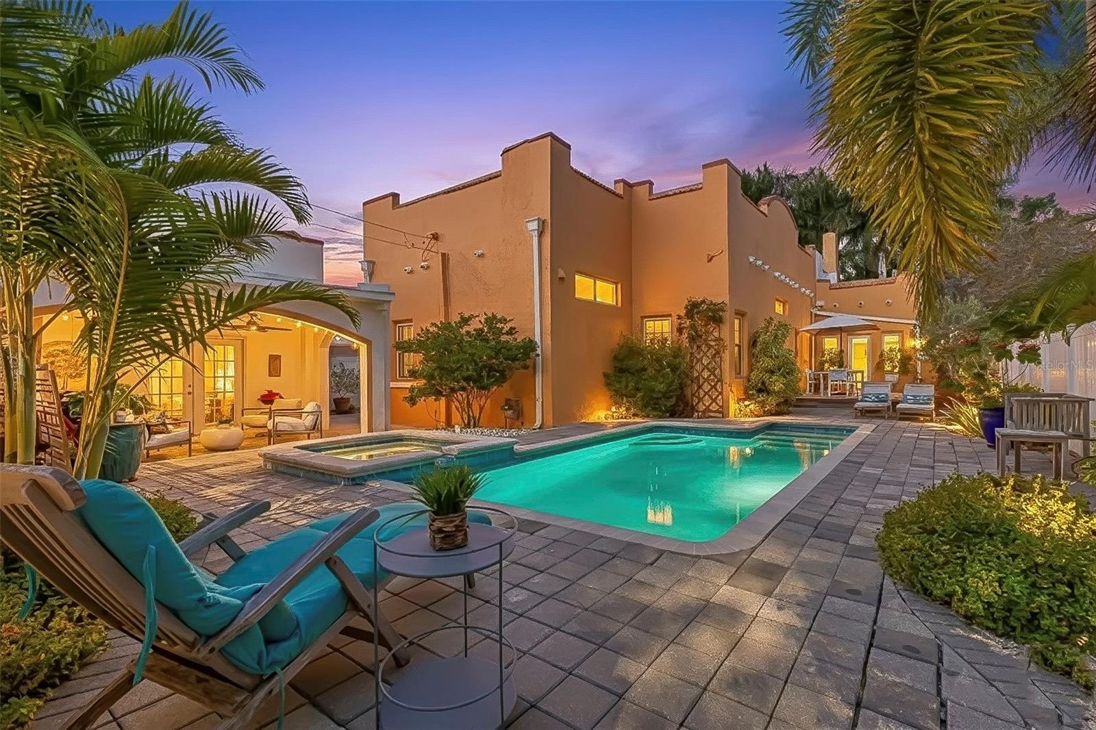 Image 2 of 73 For 426 20th Avenue Ne