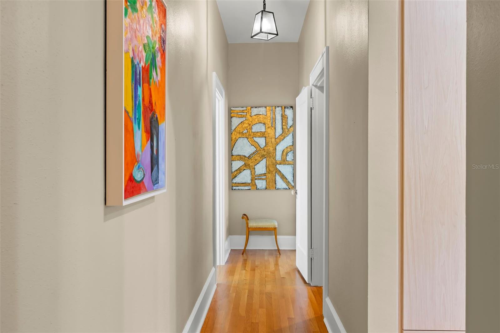 Image 21 of 73 For 426 20th Avenue Ne