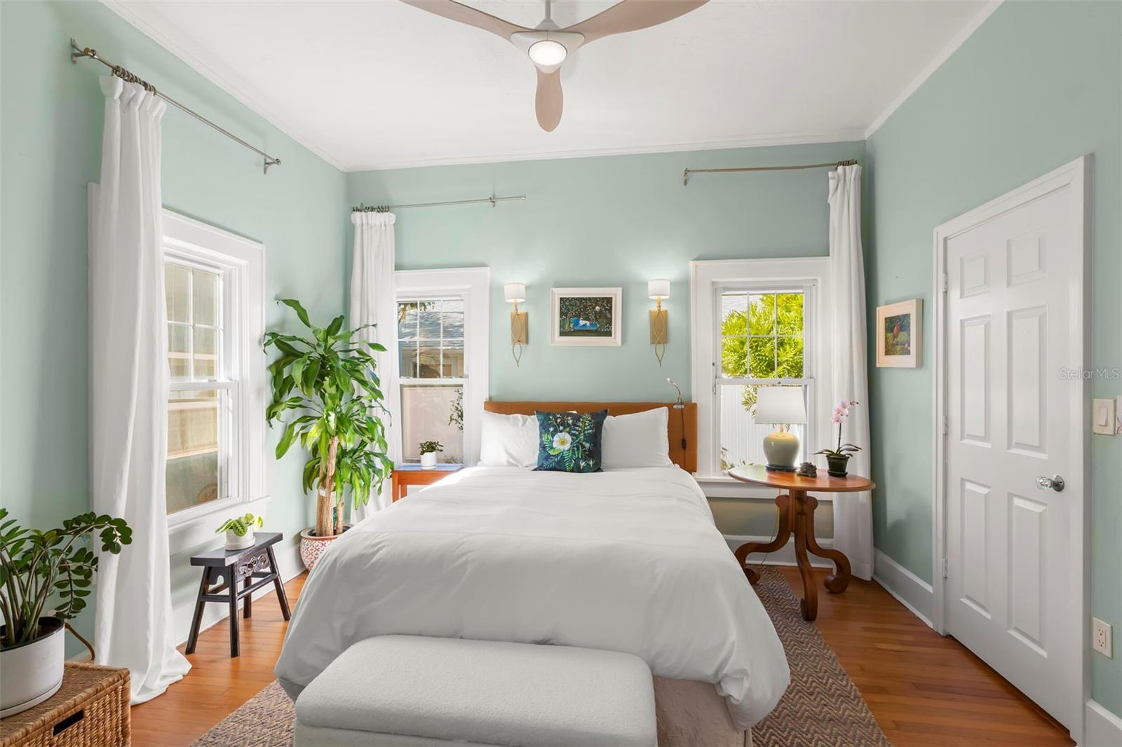 Image 23 of 73 For 426 20th Avenue Ne