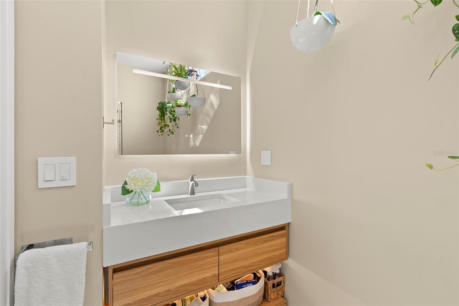 Image 27 of 73 For 426 20th Avenue Ne