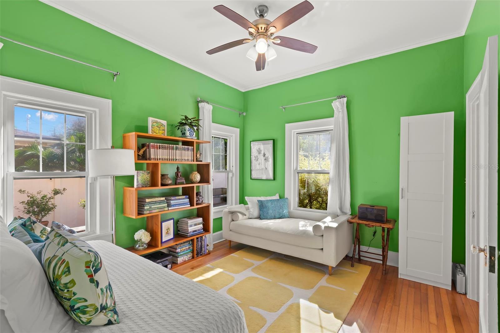 Image 33 of 73 For 426 20th Avenue Ne