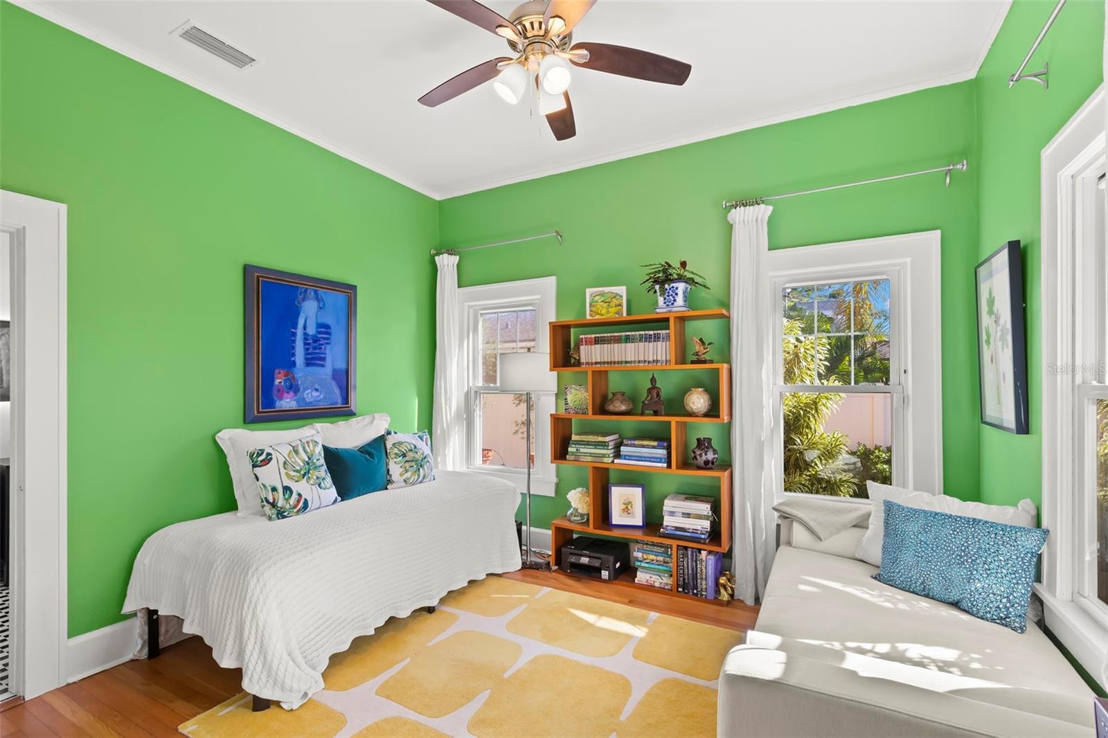 Image 34 of 73 For 426 20th Avenue Ne