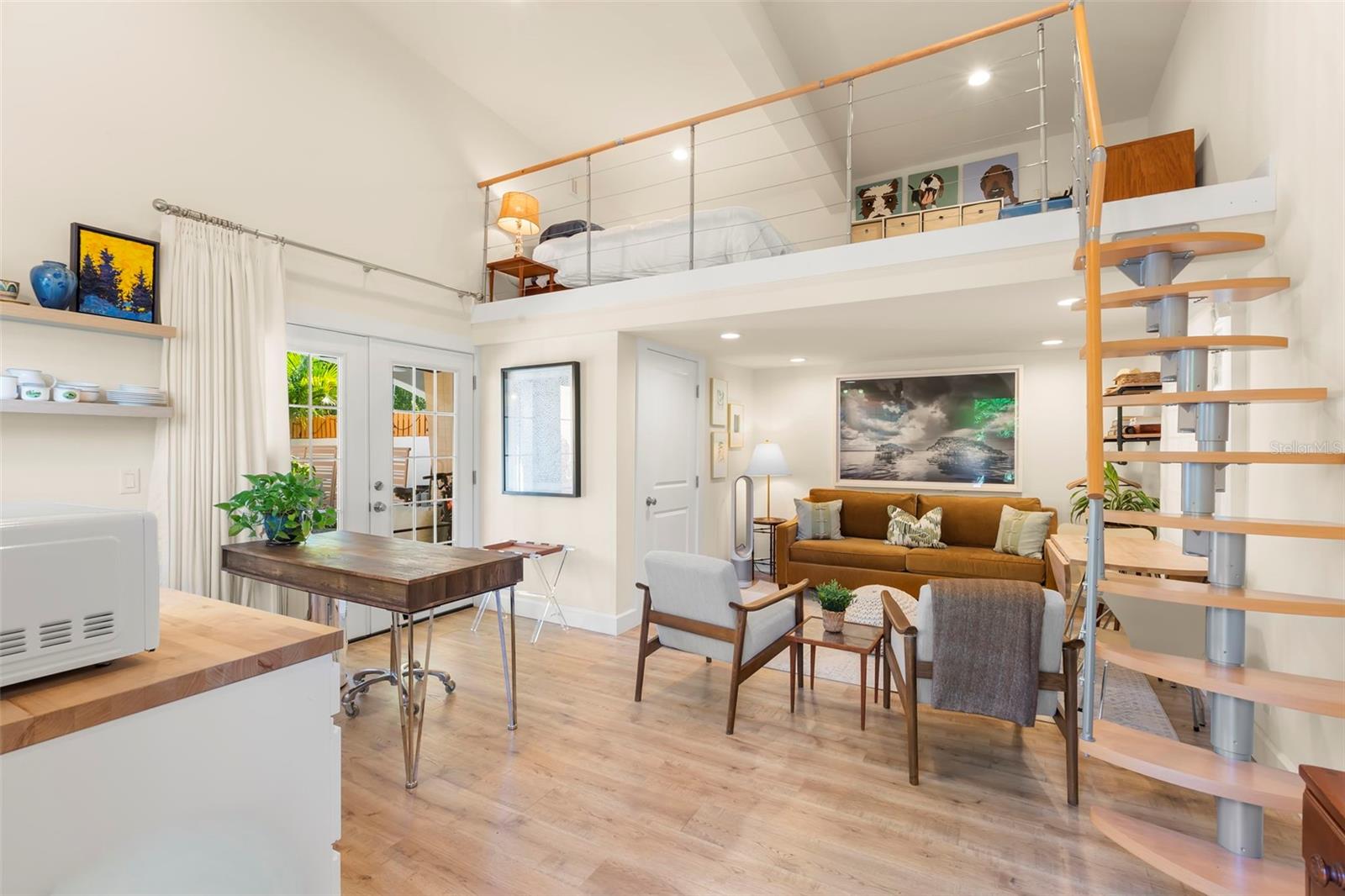 Image 40 of 73 For 426 20th Avenue Ne