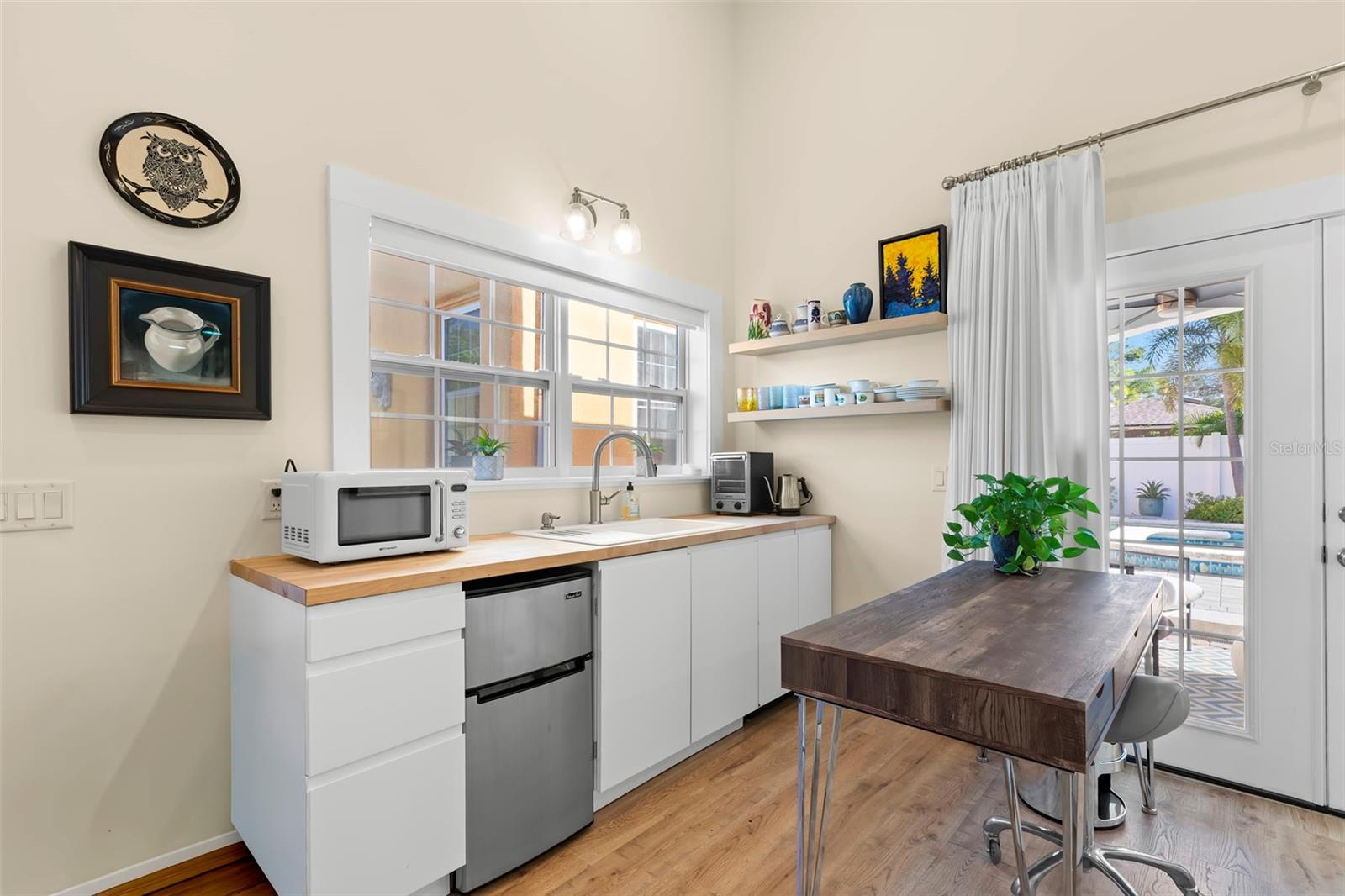 Image 42 of 73 For 426 20th Avenue Ne