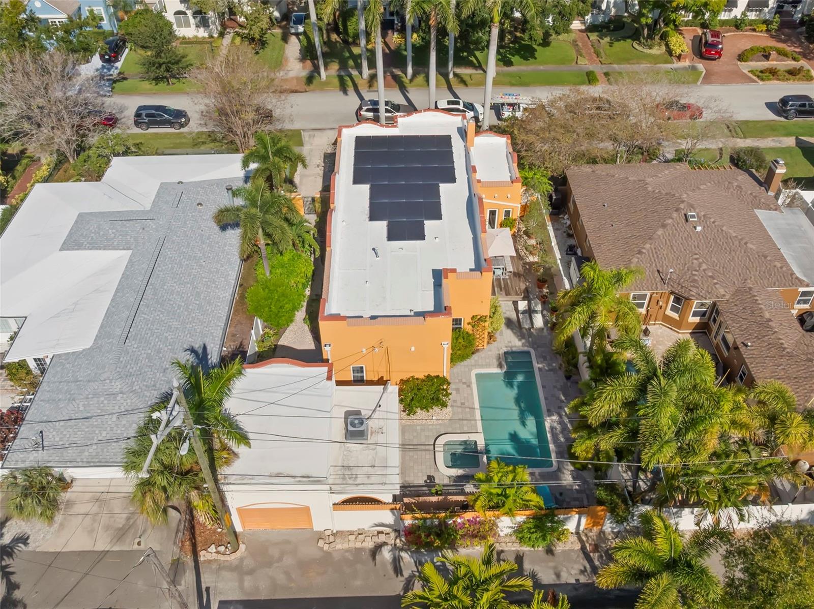 Image 57 of 73 For 426 20th Avenue Ne