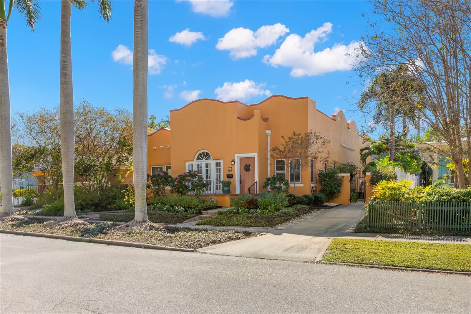 Image 70 of 73 For 426 20th Avenue Ne