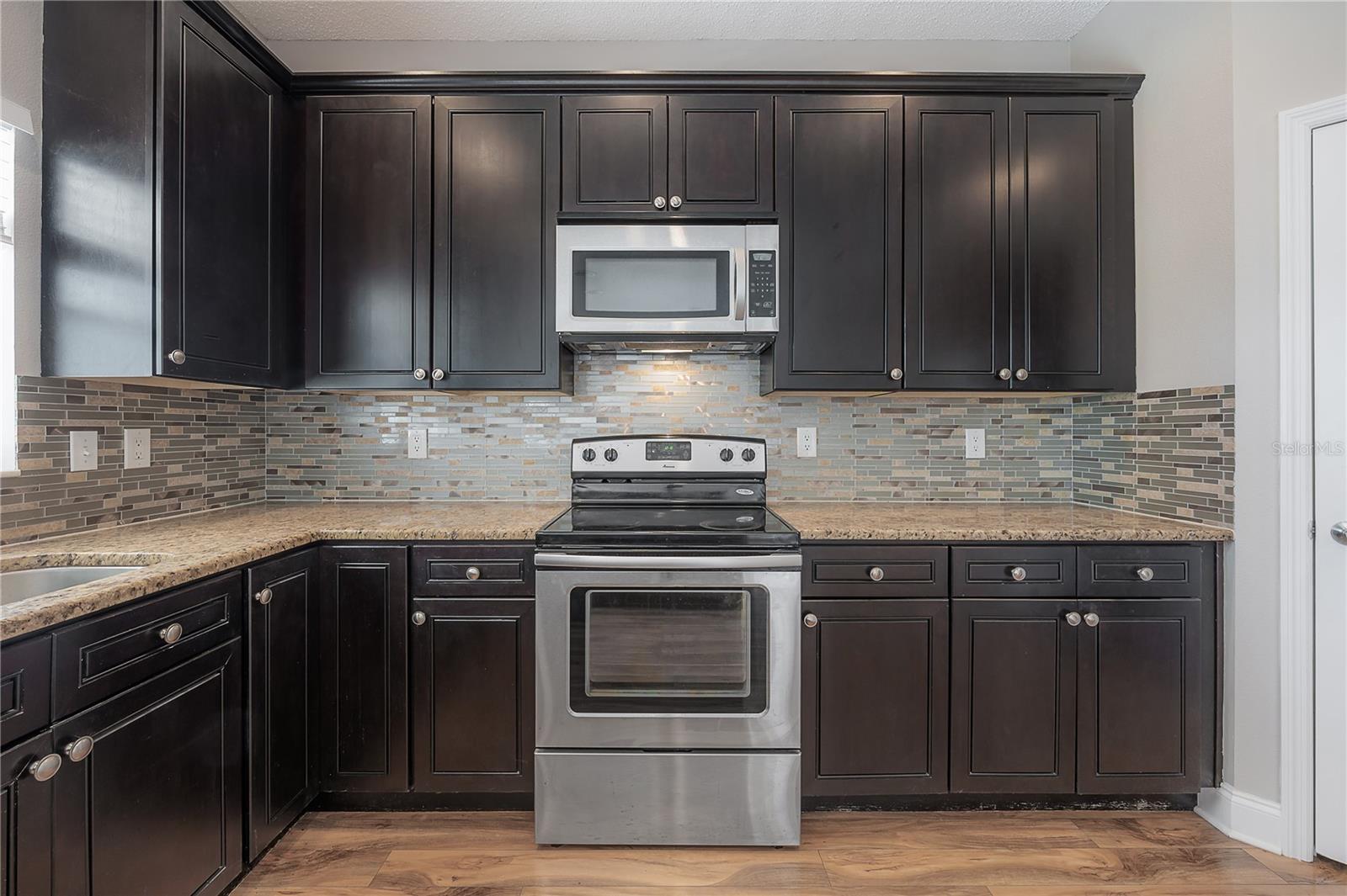 Image 10 of 54 For 2012 Fern Ridge Court