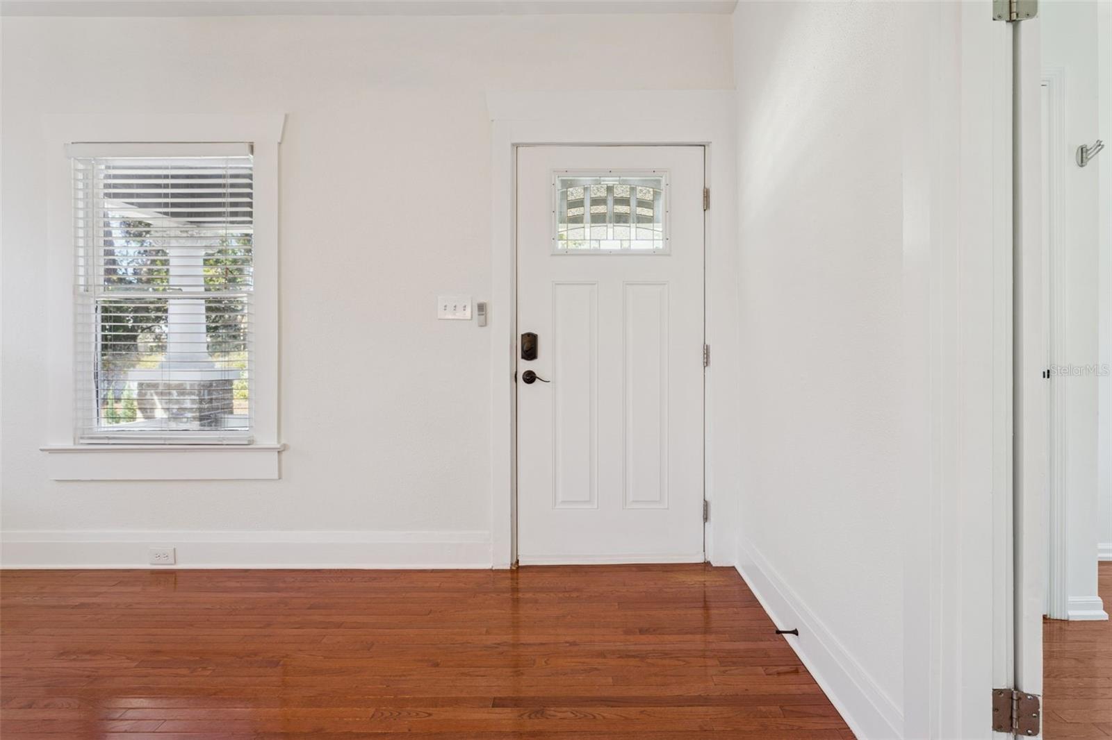 Image 12 of 48 For 204 Floribraska Avenue