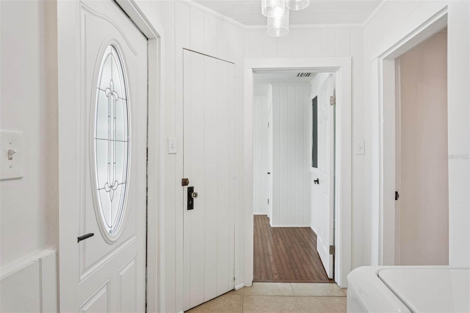 Image 29 of 48 For 204 Floribraska Avenue