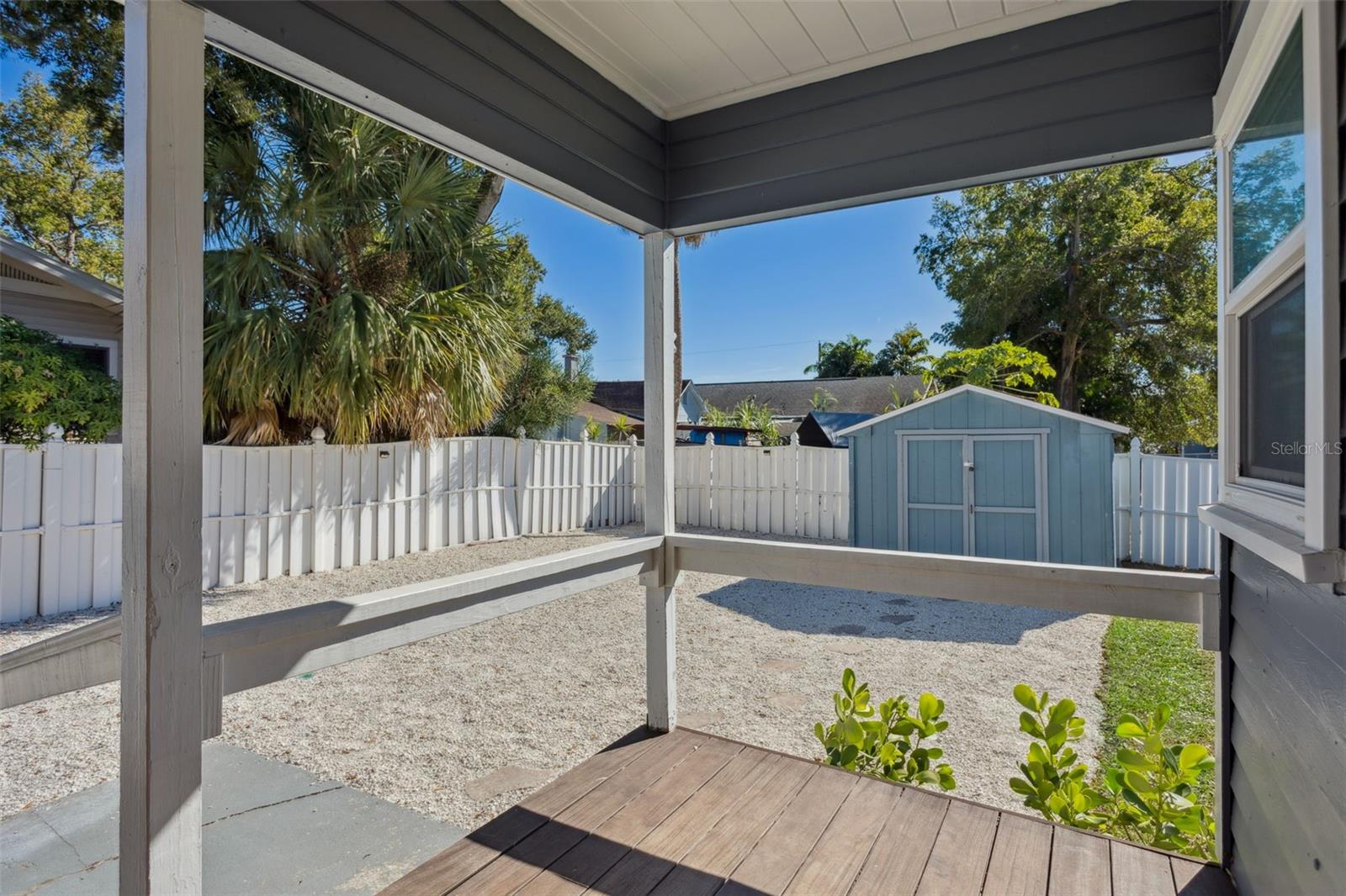 Image 31 of 48 For 204 Floribraska Avenue