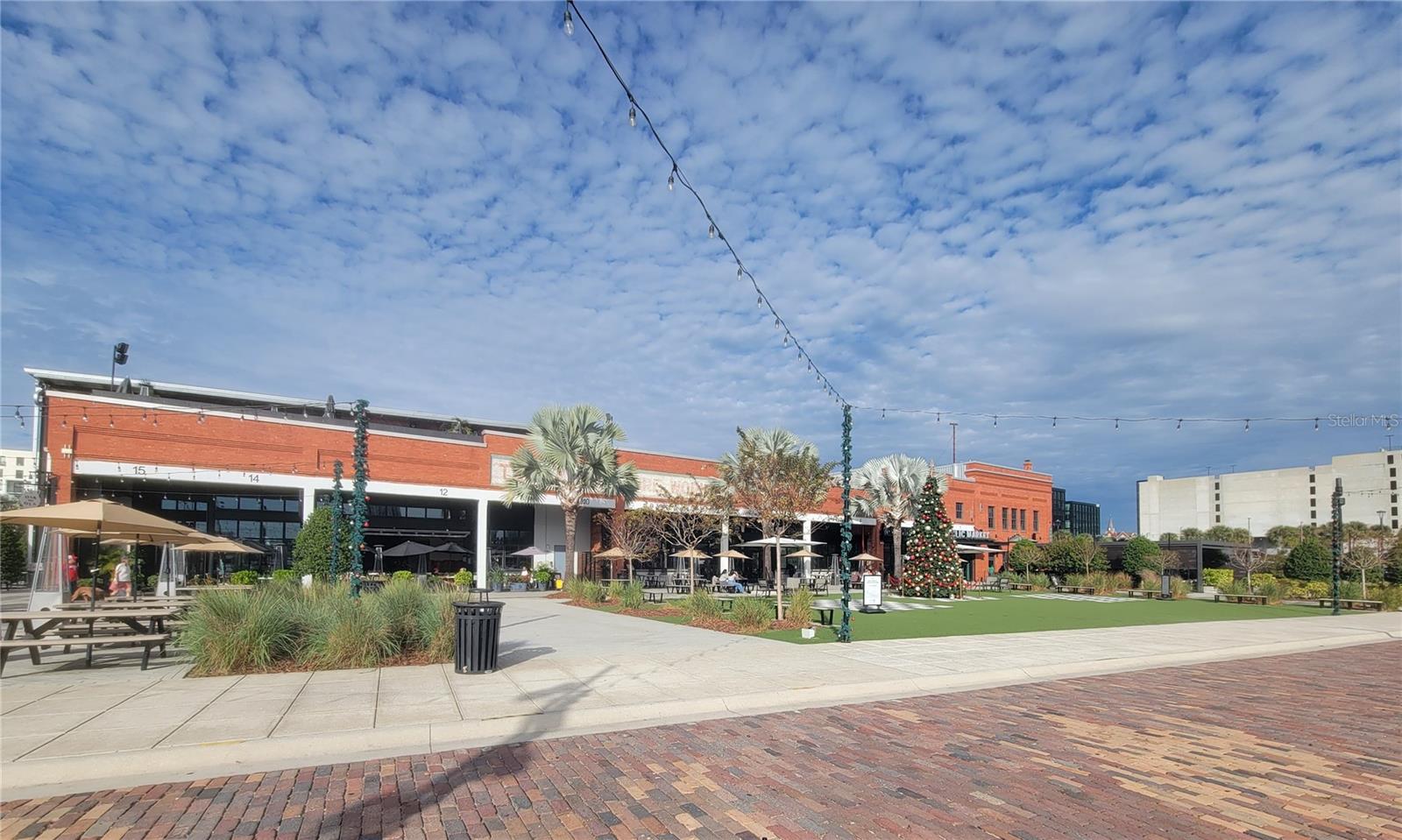 Image 37 of 48 For 204 Floribraska Avenue