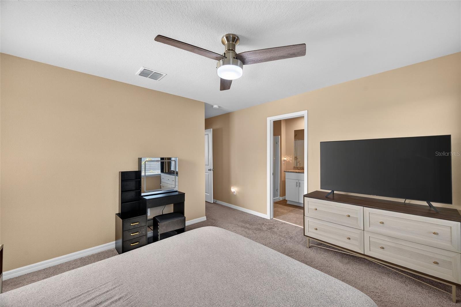 Image 15 of 27 For 2761 Emory Sound Place