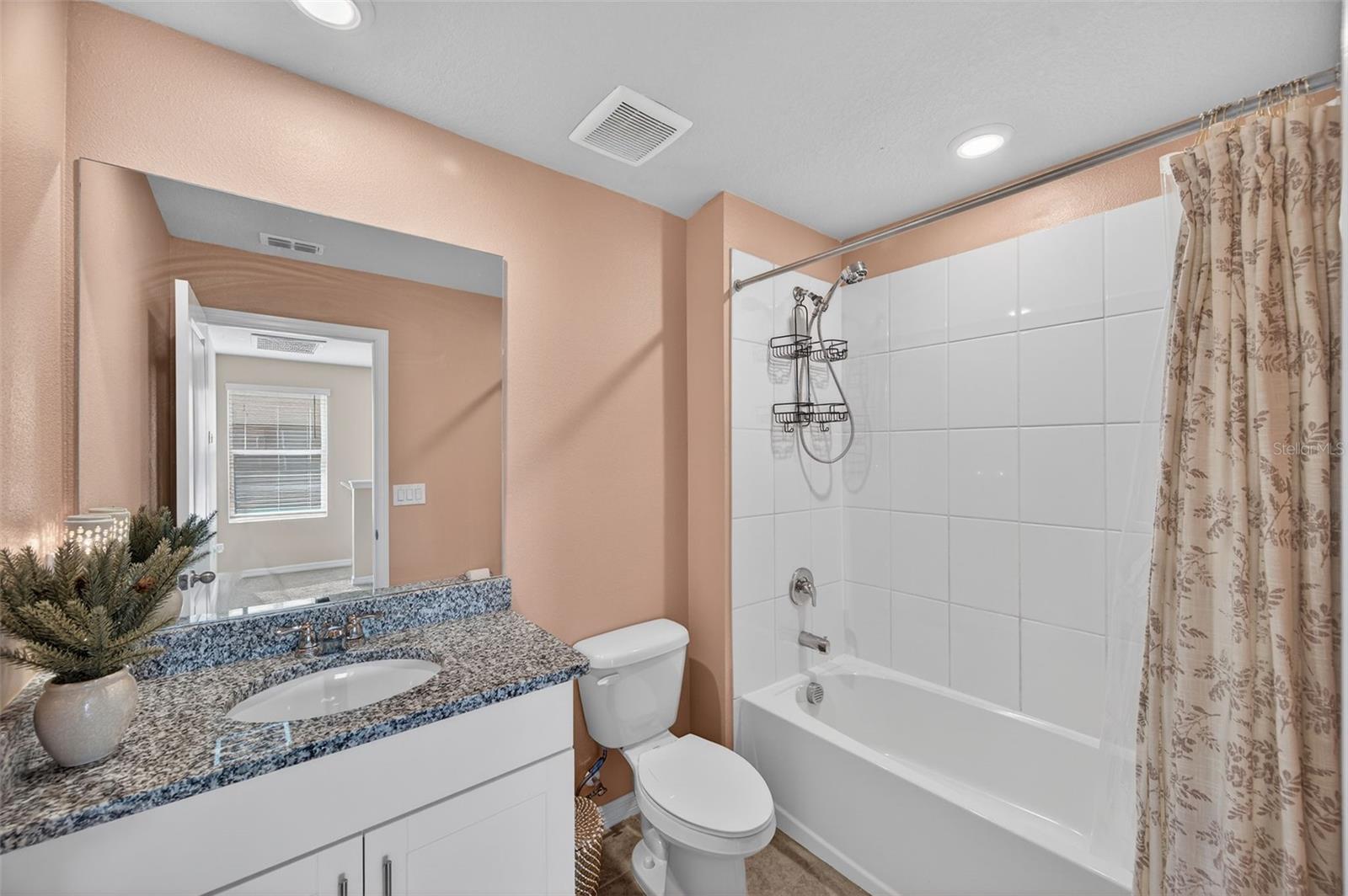 Image 21 of 27 For 2761 Emory Sound Place