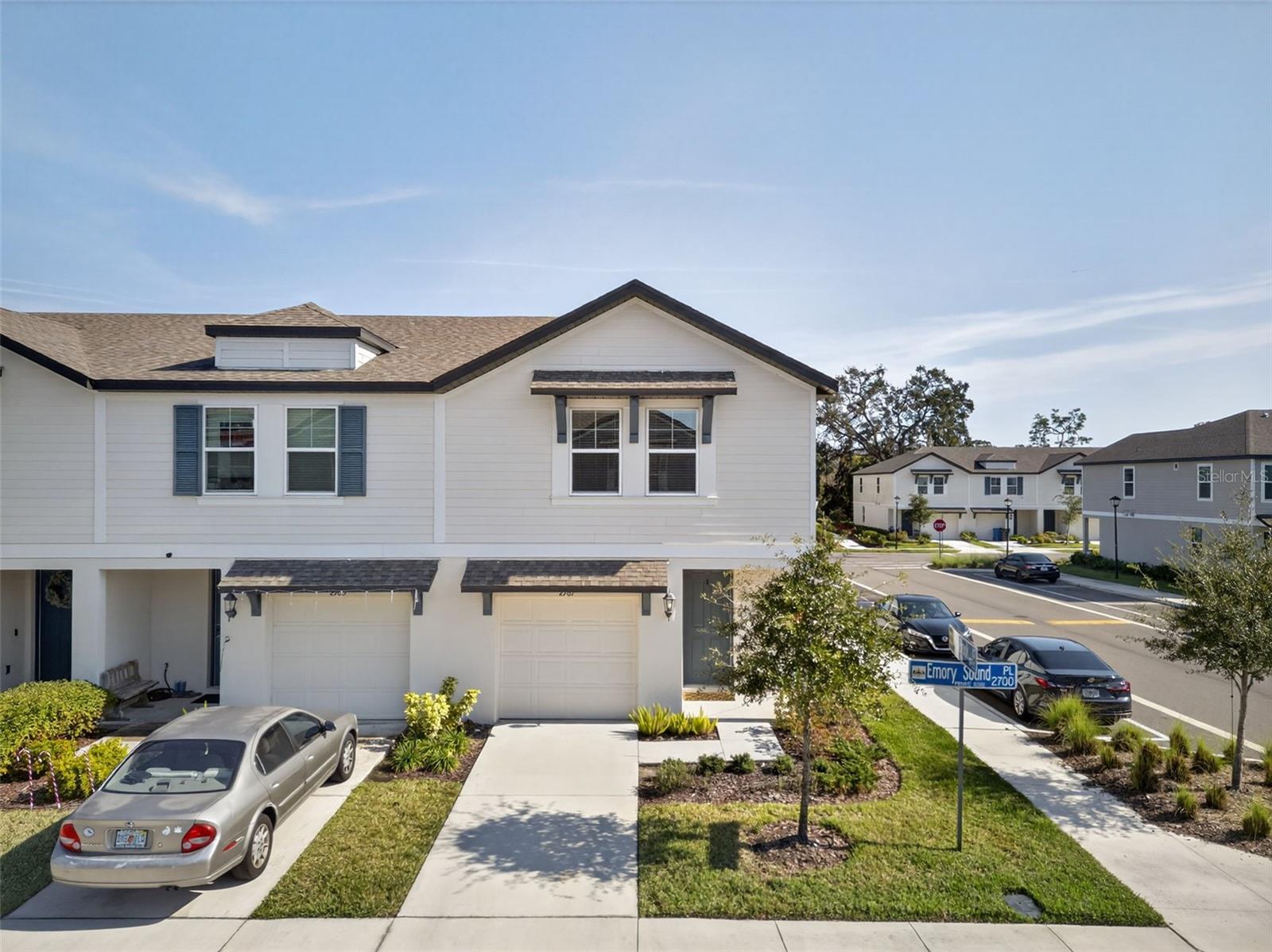 Image 26 of 27 For 2761 Emory Sound Place