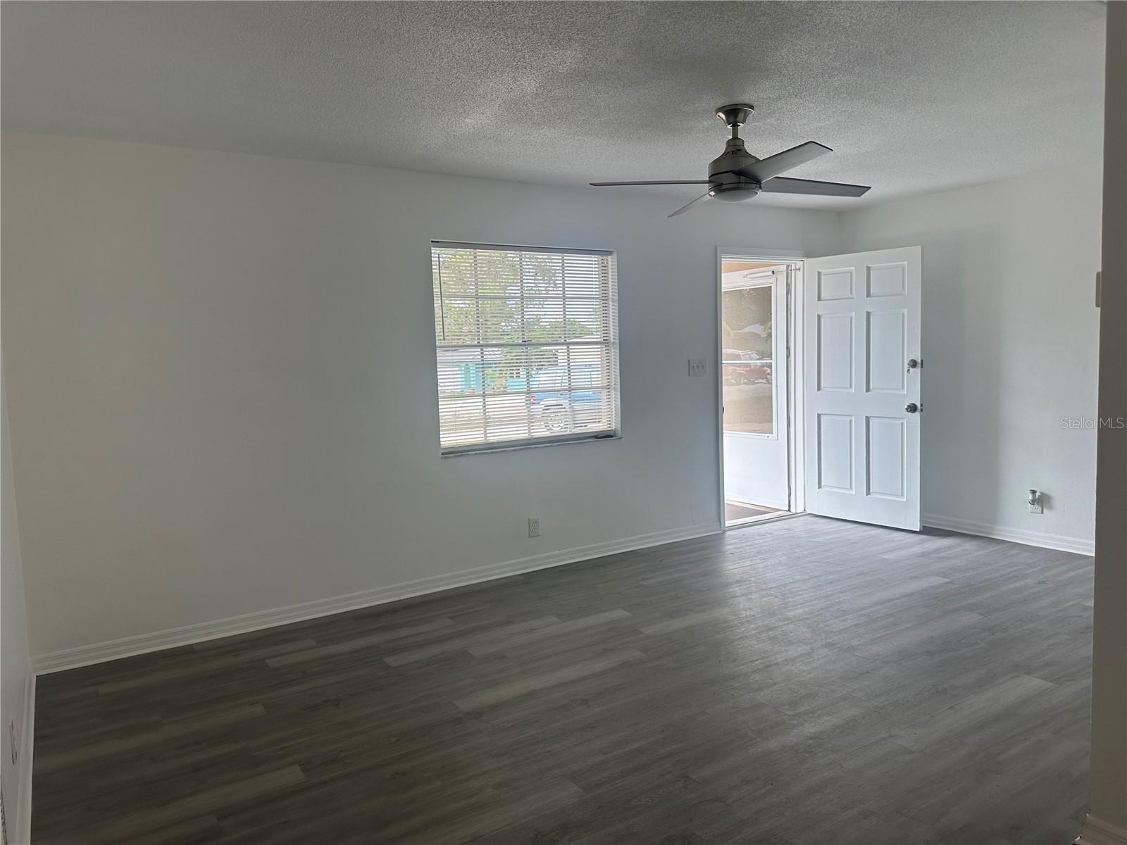 Image 2 of 19 For 2075 Plateau Road