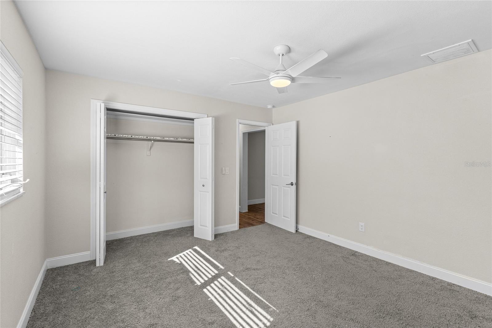 Image 23 of 47 For 1856 Cameo Way