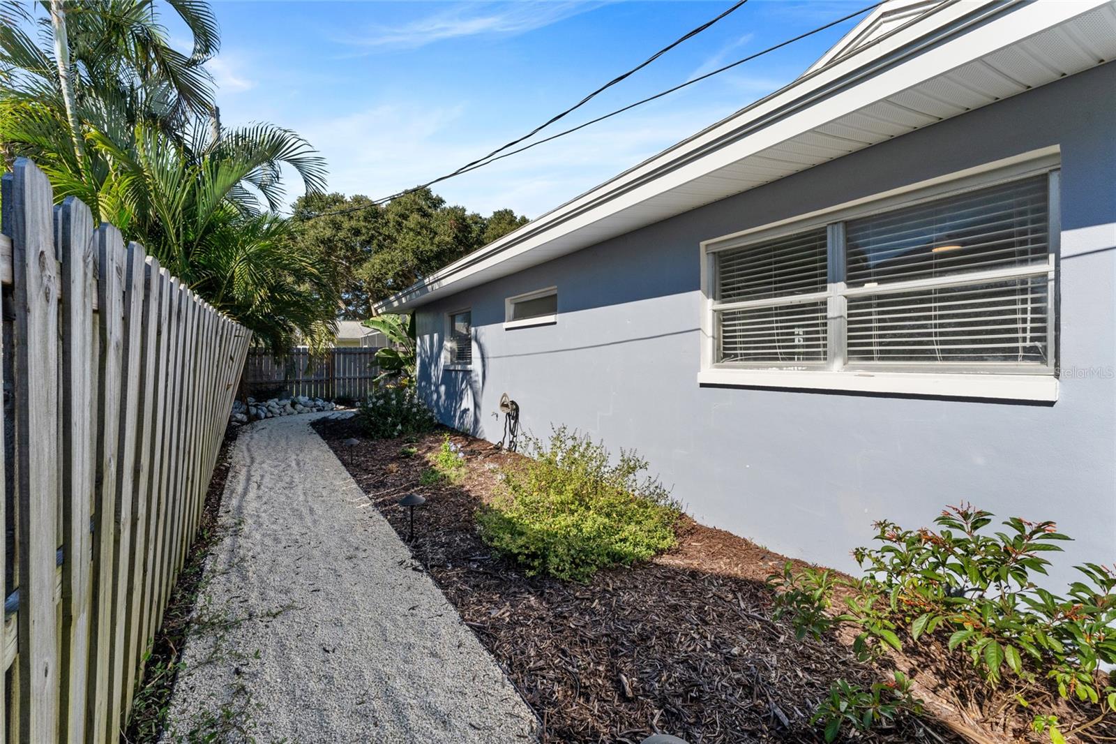 Image 38 of 47 For 1856 Cameo Way