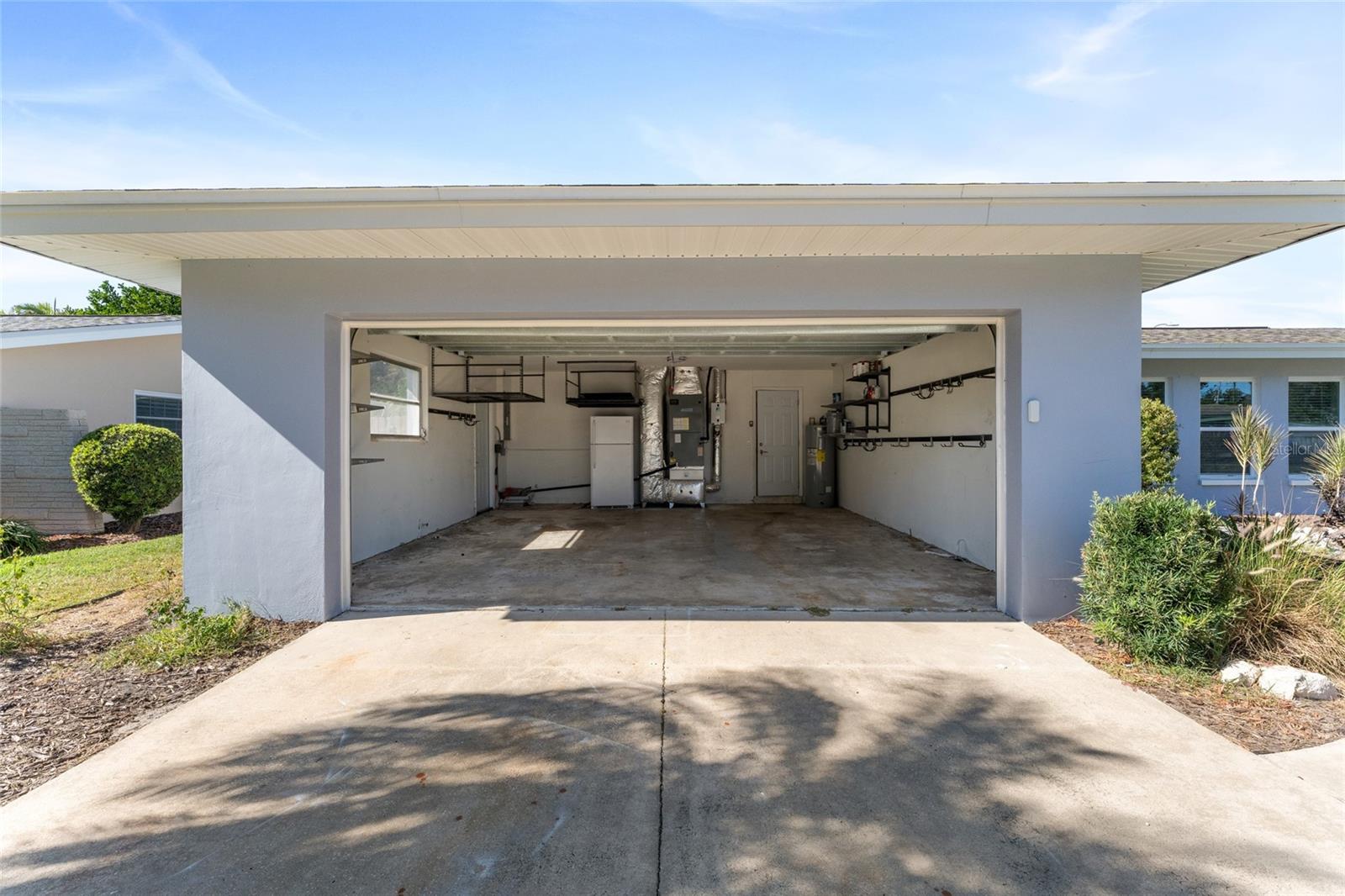 Image 39 of 47 For 1856 Cameo Way