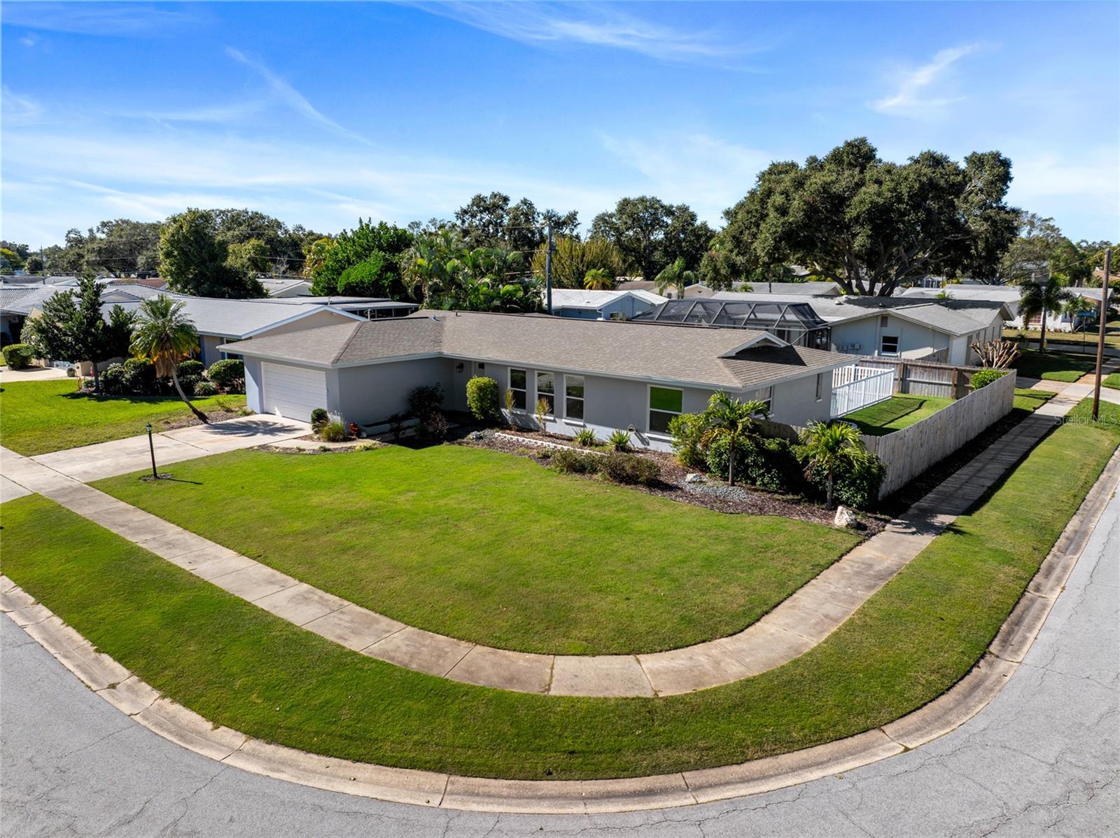 Image 4 of 47 For 1856 Cameo Way