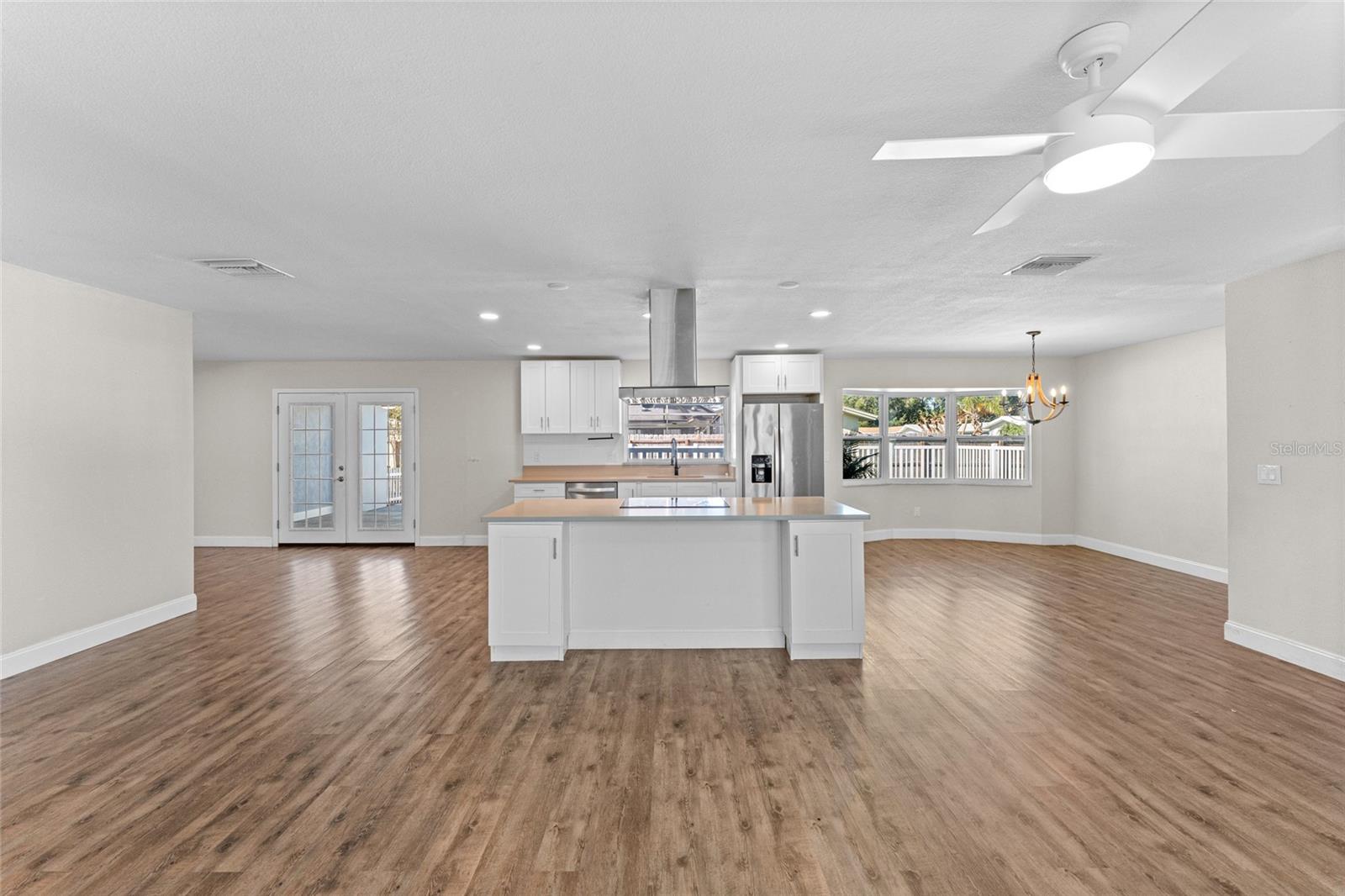 Image 8 of 47 For 1856 Cameo Way