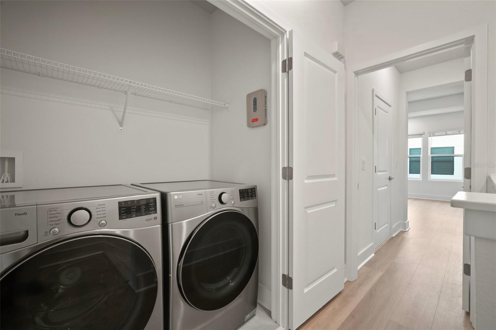 Image 29 of 40 For 2511 Grady Avenue 43