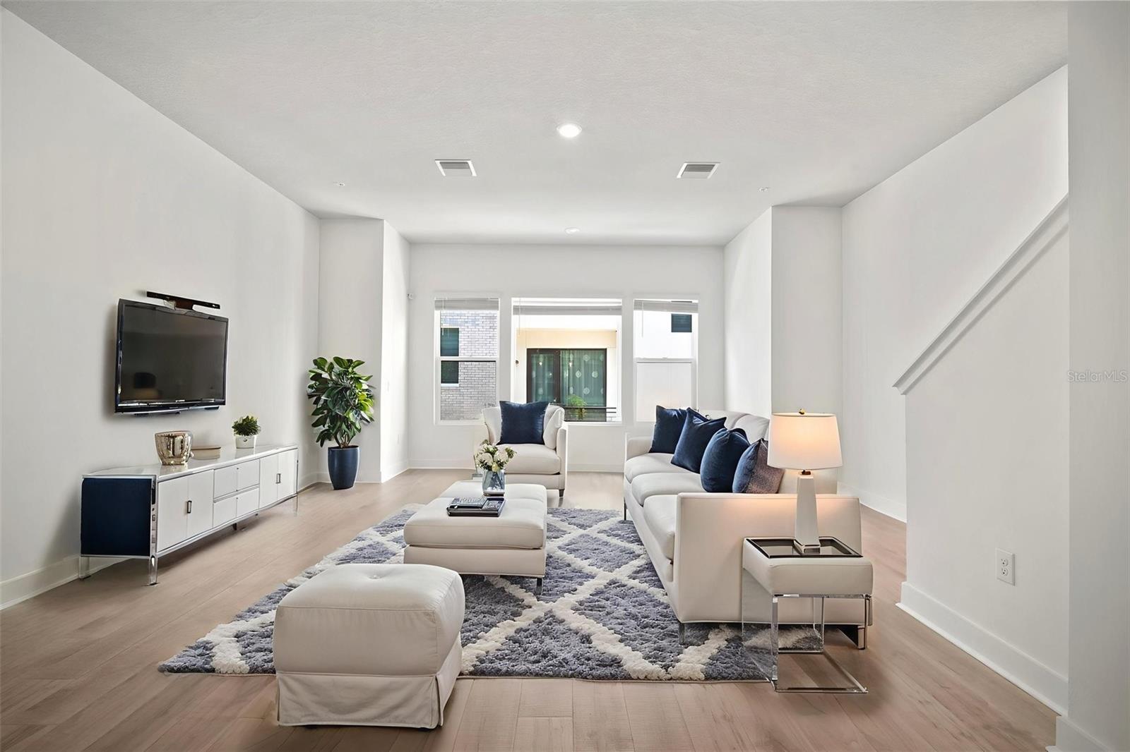 Image 6 of 40 For 2511 Grady Avenue 43