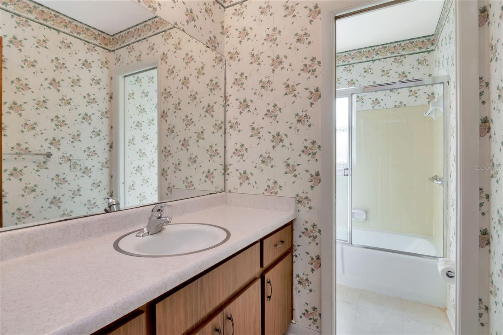 Image 18 of 24 For 12724 Carte Drive