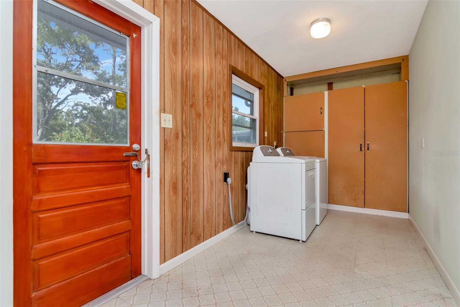 Image 19 of 24 For 12724 Carte Drive