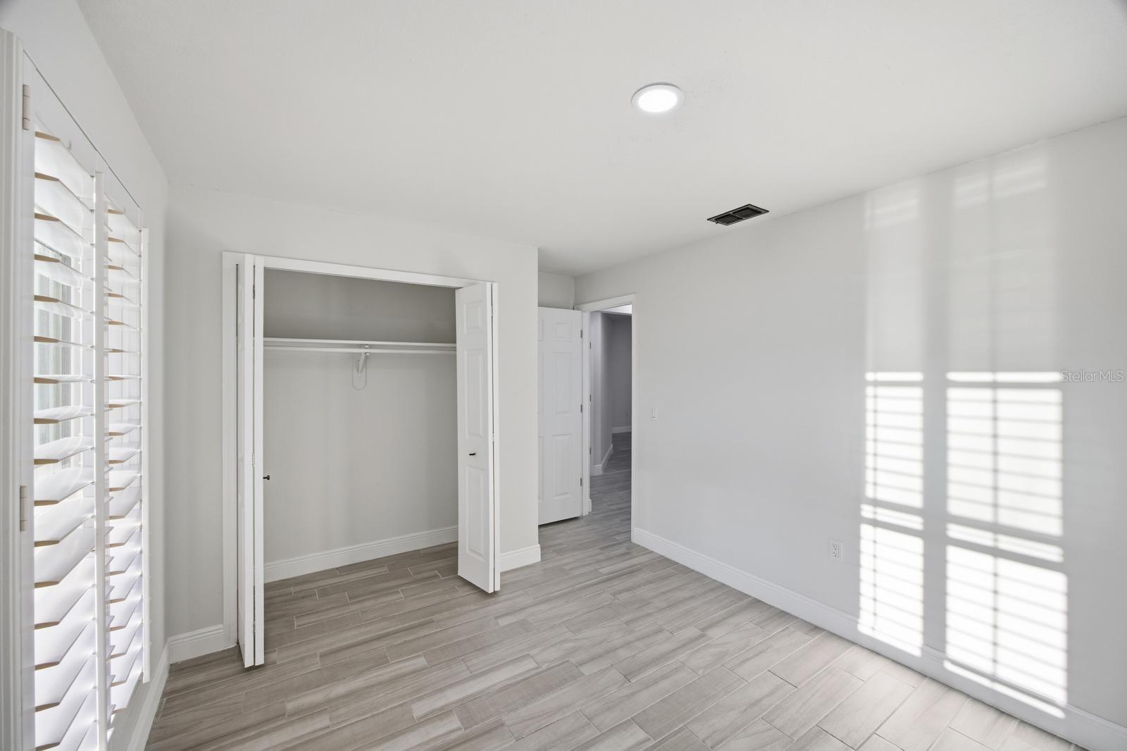 Image 12 of 23 For 858 Concord Lane