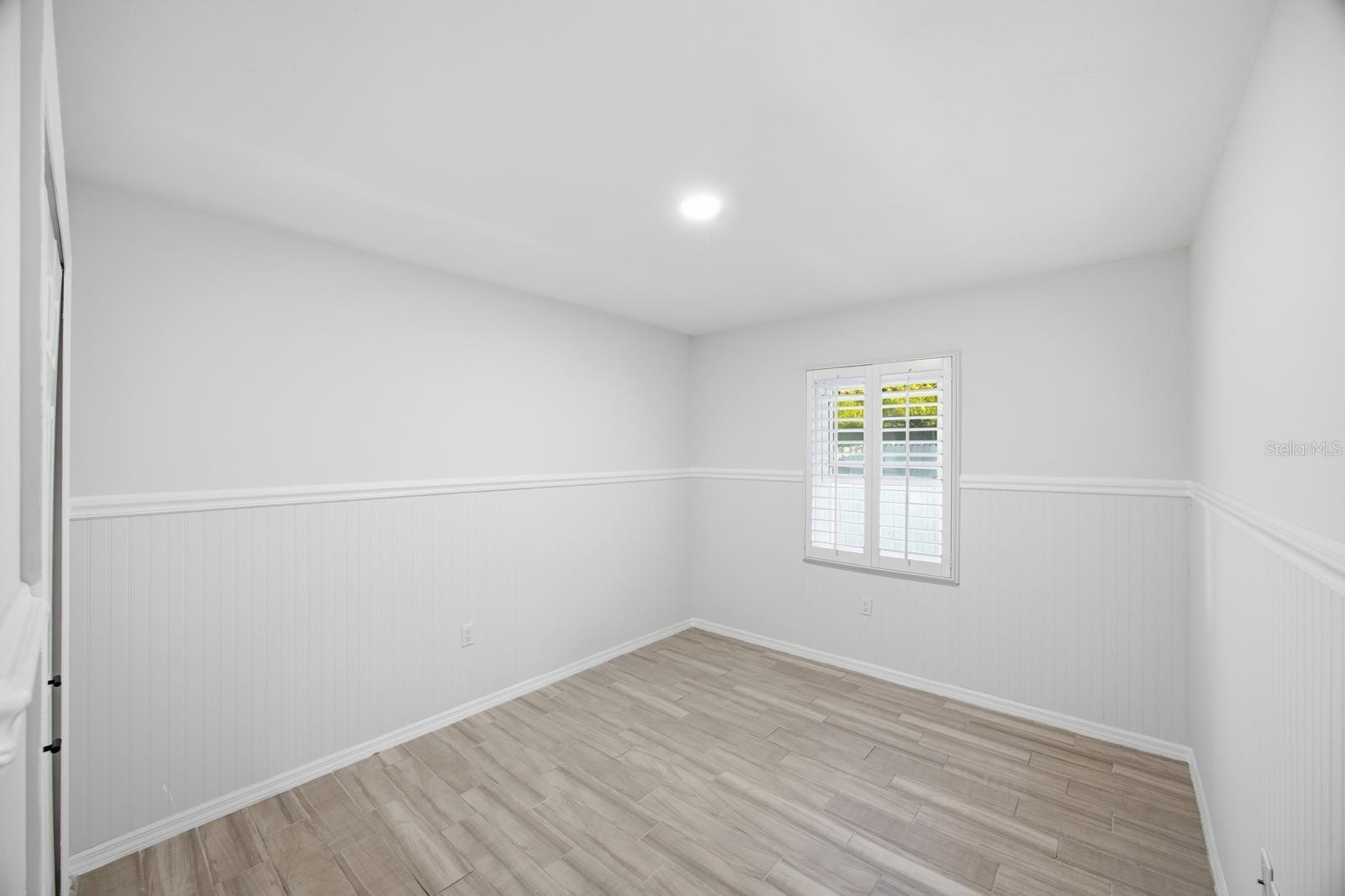 Image 14 of 23 For 858 Concord Lane