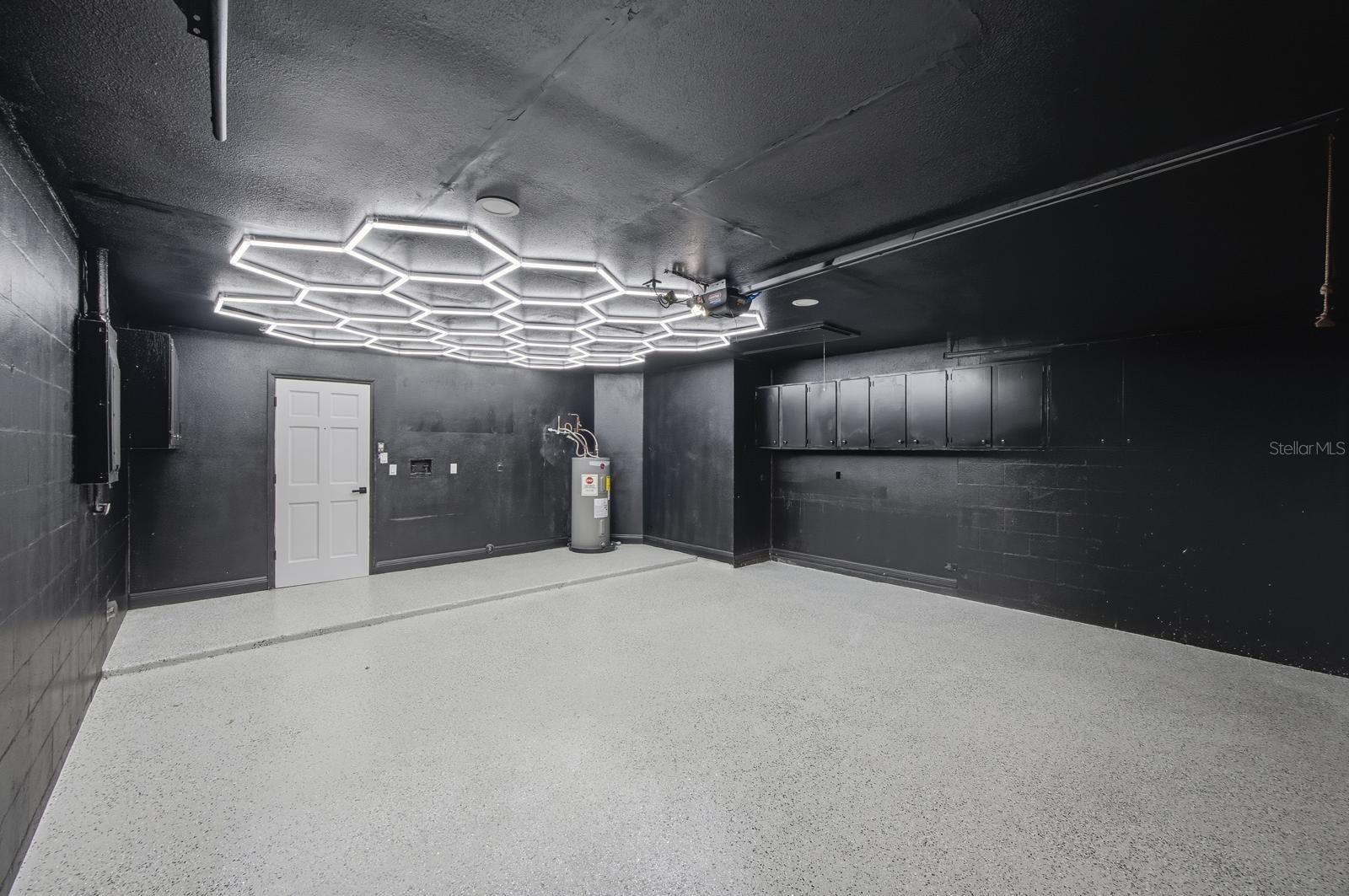 Image 16 of 23 For 858 Concord Lane