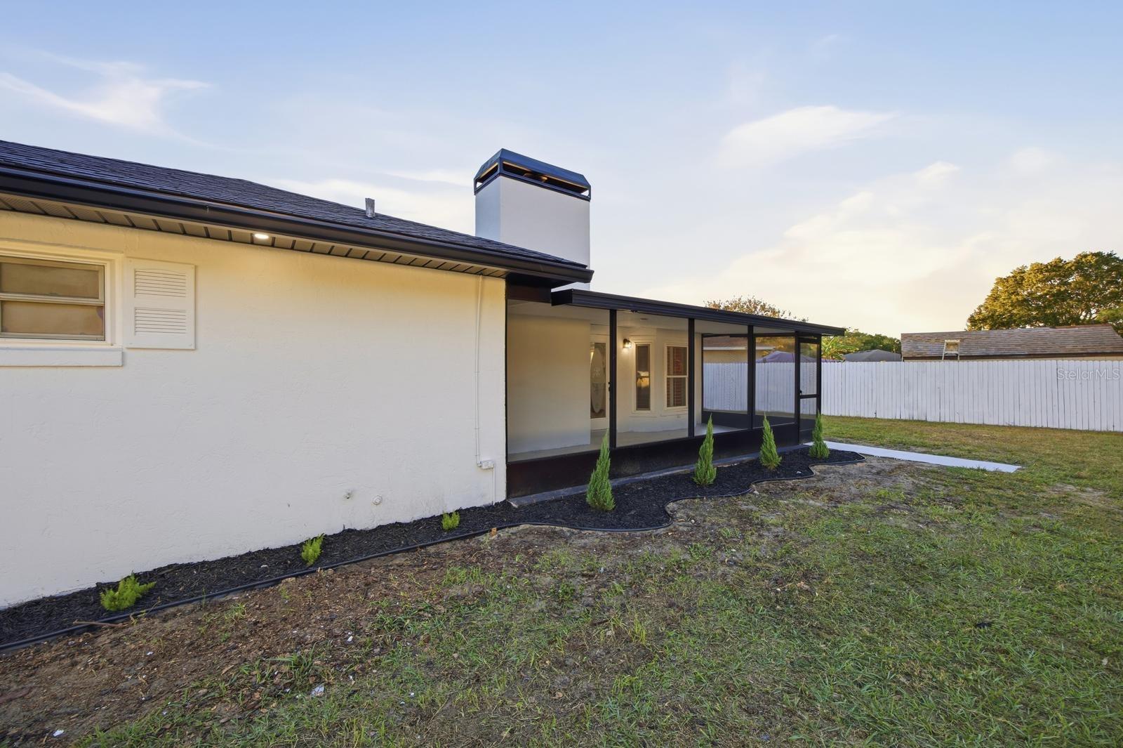 Image 17 of 23 For 858 Concord Lane