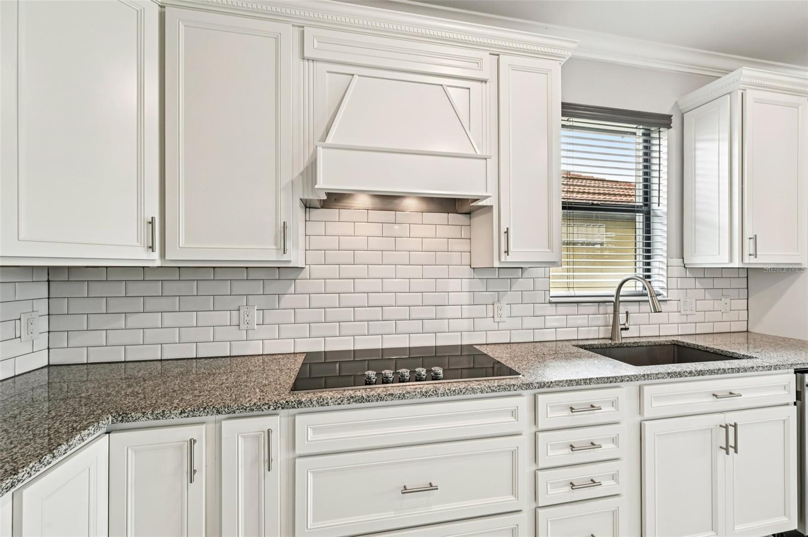 Image 10 of 33 For 2641 Daisy Drive