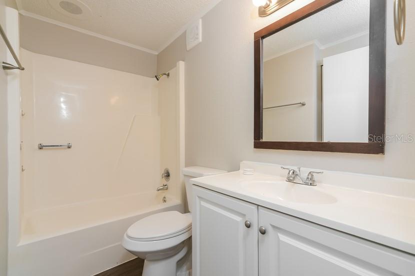 Image 13 of 21 For 559 Martin Place Boulevard