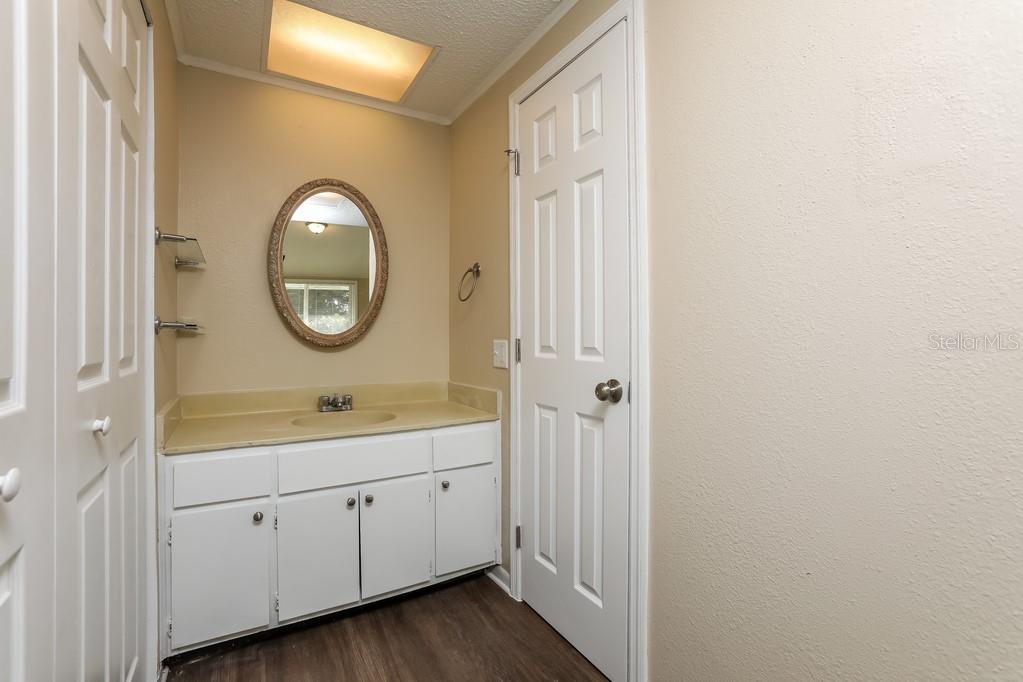 Image 6 of 8 For 559 Martin Place Boulevard