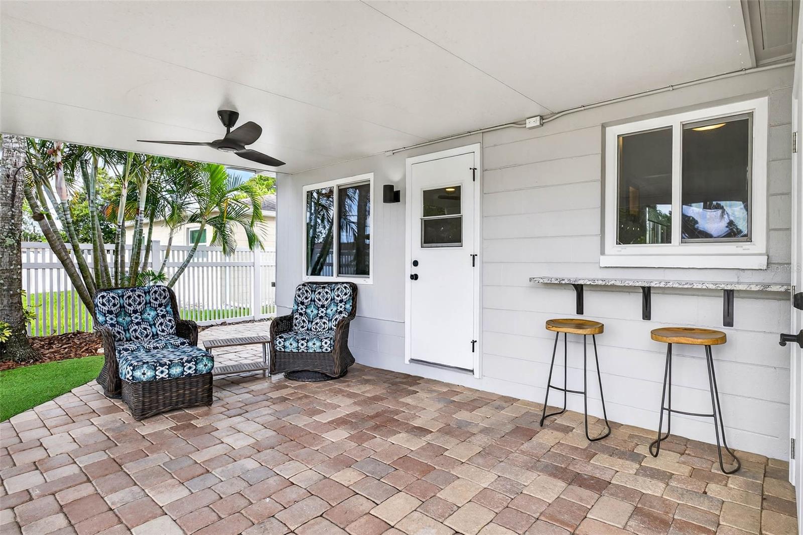 Image 17 of 32 For 5519 Commonwealth Avenue N