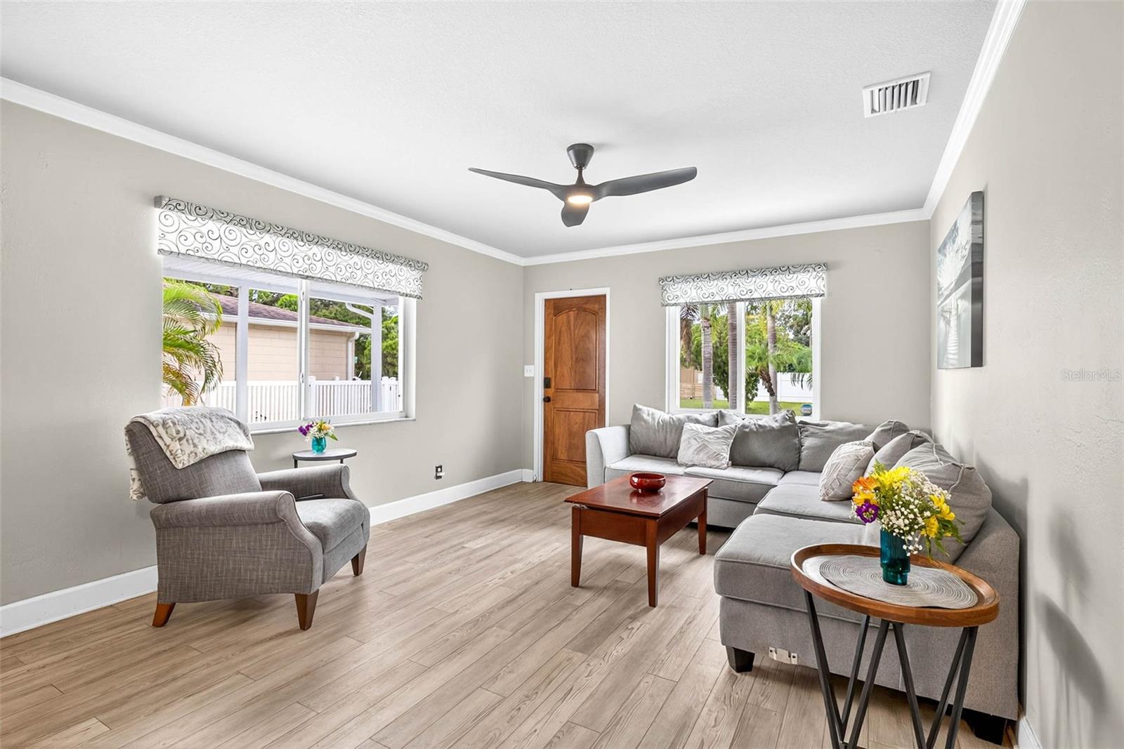 Image 3 of 32 For 5519 Commonwealth Avenue N