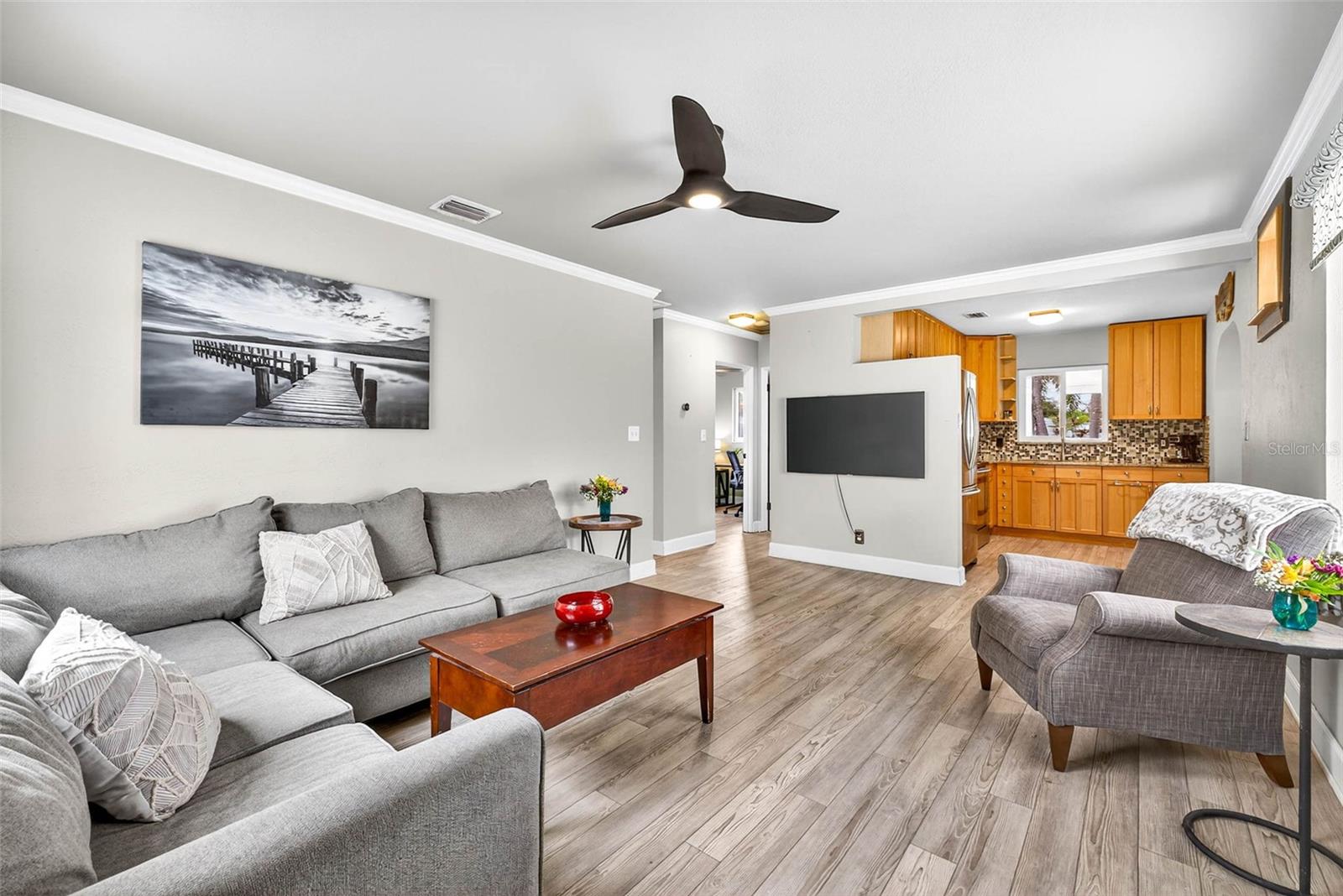 Image 9 of 32 For 5519 Commonwealth Avenue N