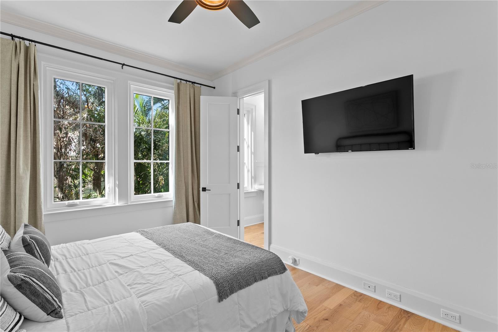 Image 15 of 53 For 3333 Maritana Drive