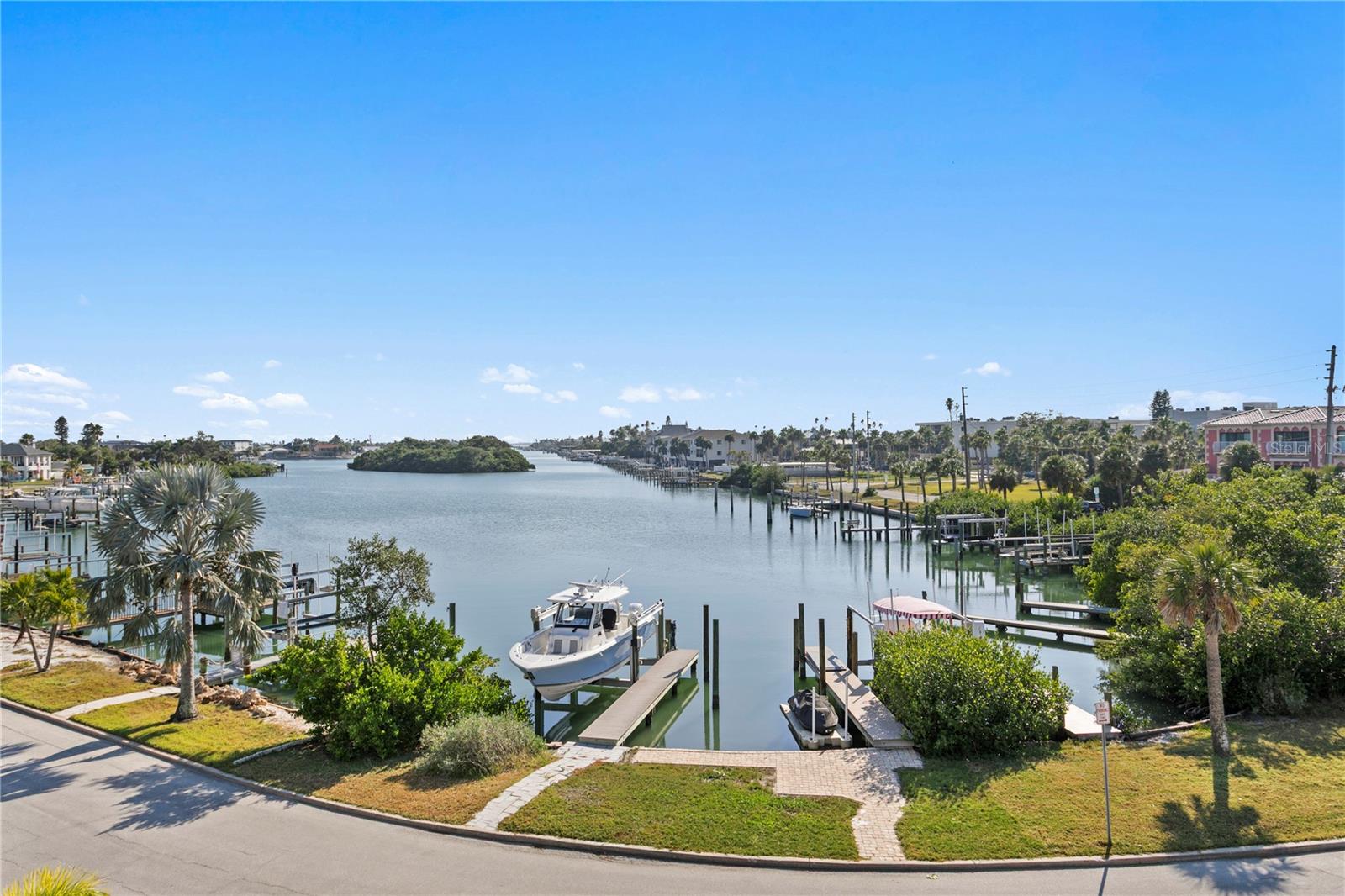 Image 32 of 53 For 3333 Maritana Drive