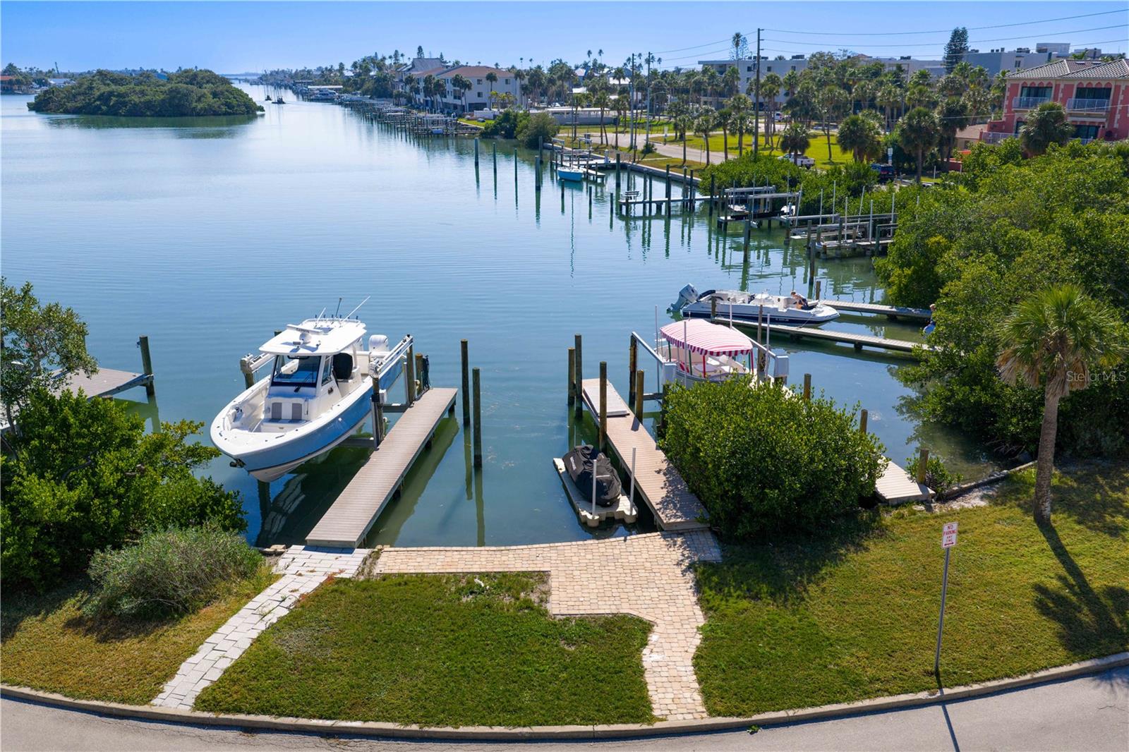 Image 43 of 53 For 3333 Maritana Drive