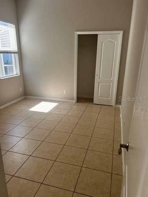 Image 16 of 19 For 20010 Daytona Way