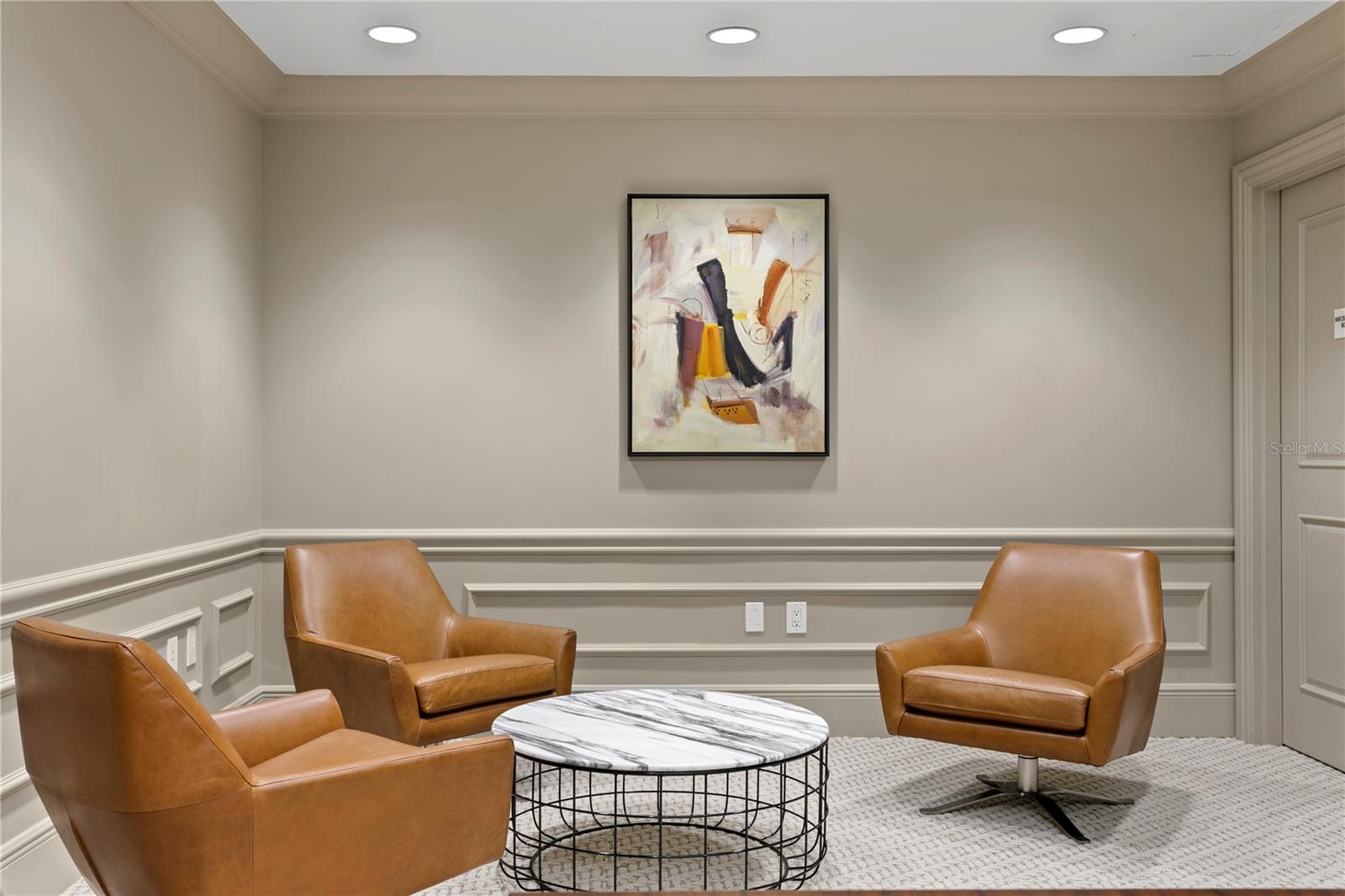 Image 35 of 52 For 450 Knights Run Avenue 503