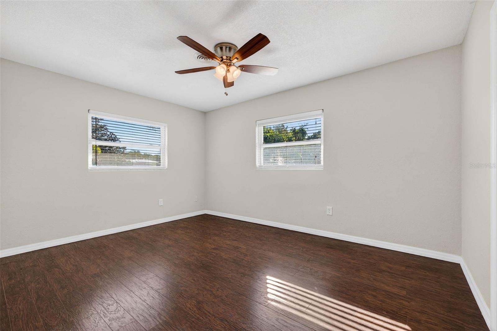 Image 22 of 36 For 1800 Magnolia Drive