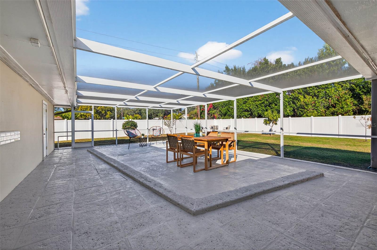 Image 24 of 36 For 1800 Magnolia Drive