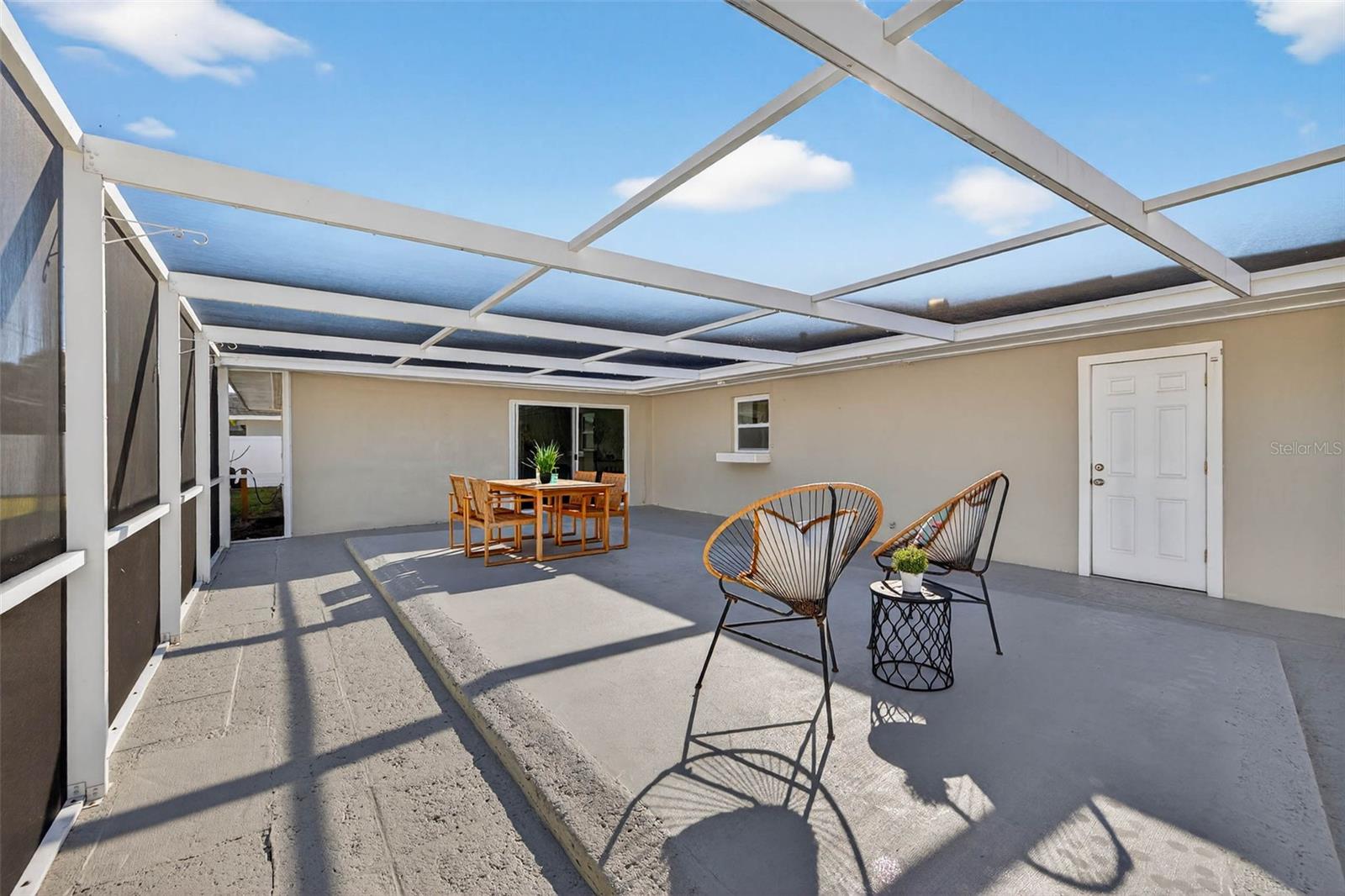 Image 25 of 36 For 1800 Magnolia Drive