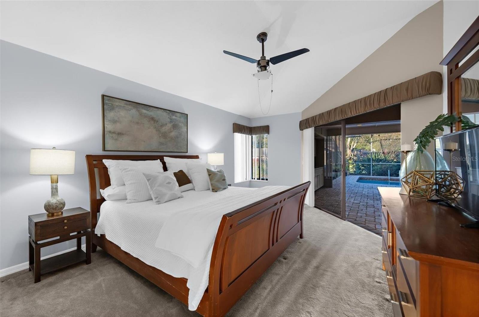 Listing photo id 21 for 2309 Landing Way